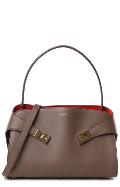 FERRAGAMO HUG MEDIUM SHOULDER BAG