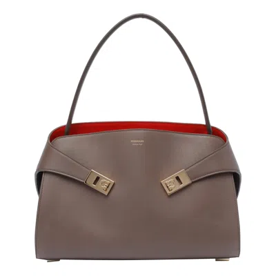 FERRAGAMO HUG SHOULDER BAG