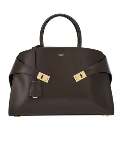 FERRAGAMO HUG SHOULDER BAG