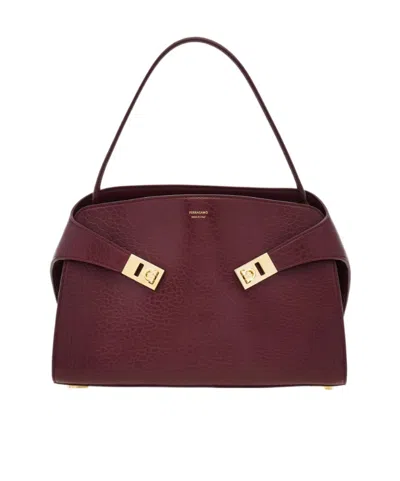 Ferragamo Hug Soft Shoulder Bag (m) In Purple