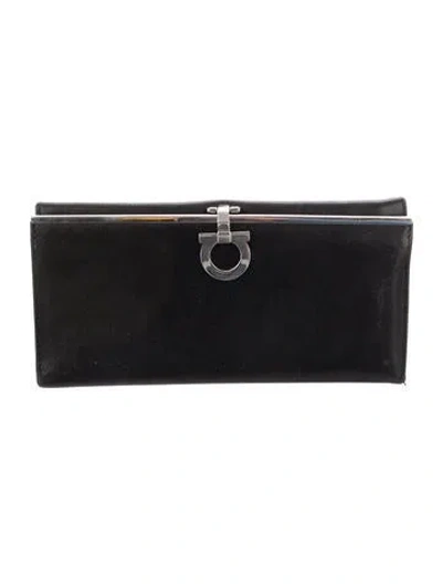 Pre-owned Ferragamo Icona Gancini Logo Continental Wallet In Black