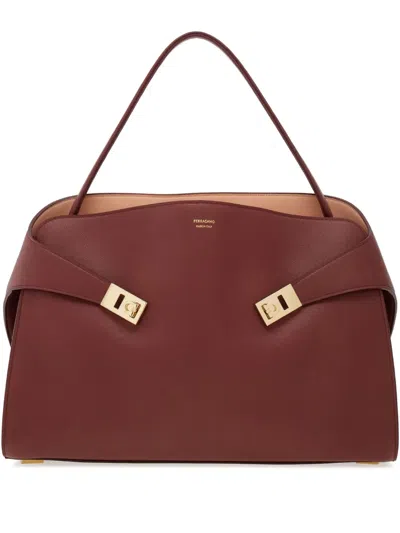 Ferragamo L Hug Shoulder Bag In Red