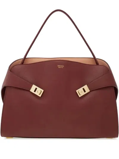 FERRAGAMO L HUG SHOULDER BAG