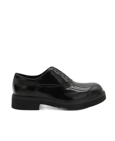 Ferragamo Almond-toe Lace-up Derby Shoes In Black