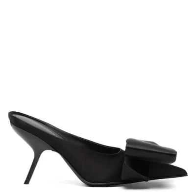 Ferragamo Ladies Pointed-toe 90 Mm Leather Mules