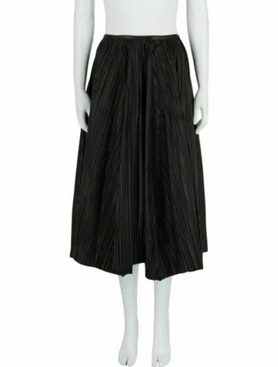 Pre-owned Ferragamo Lambskin Skirt W/ Tags In Black