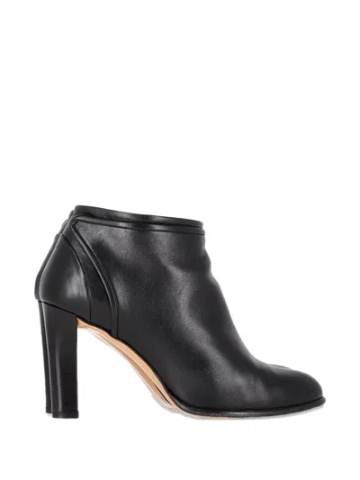 Pre-owned Ferragamo Leather Ankle Boots In Black
