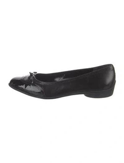 Pre-owned Ferragamo Leather Ballet Flats In Black