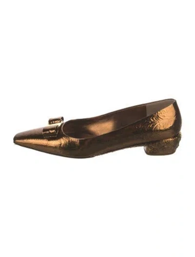 Pre-owned Ferragamo Leather Ballet Flats In Gold/metallic