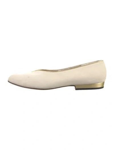 Pre-owned Ferragamo Leather Ballet Flats In Neutral