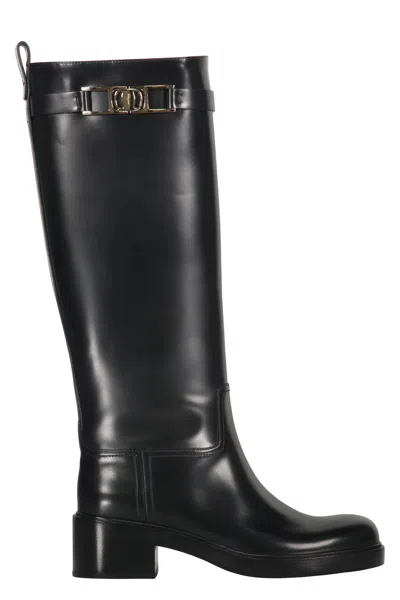 Ferragamo Leather Boots In Black