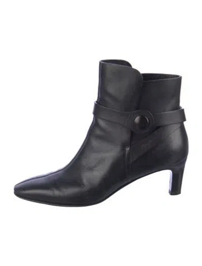 Pre-owned Ferragamo Leather Boots In Black