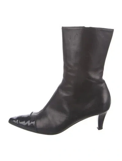 Pre-owned Ferragamo Leather Boots In Black