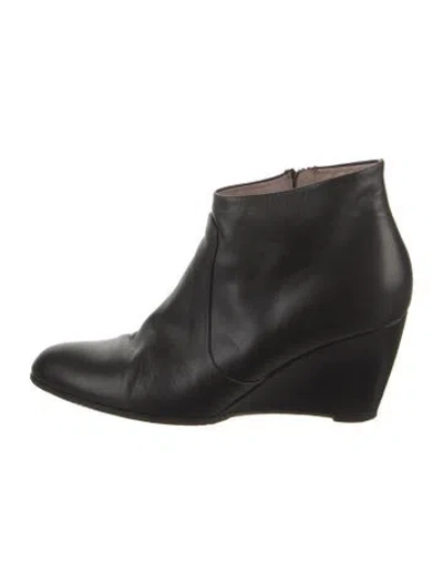 Pre-owned Ferragamo Leather Boots In Black