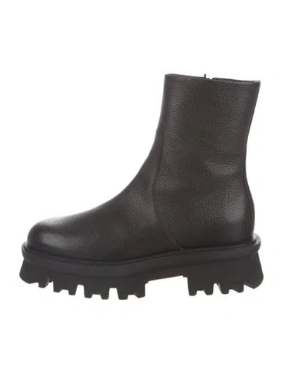 Pre-owned Ferragamo Leather Boots In Black