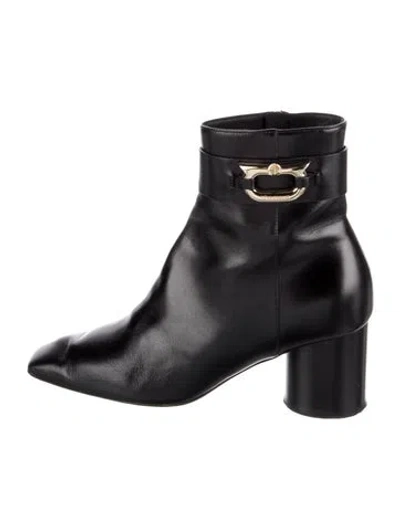 Pre-owned Ferragamo Leather Boots In Black
