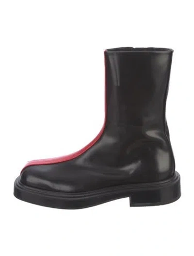 Pre-owned Ferragamo Leather Boots In Black