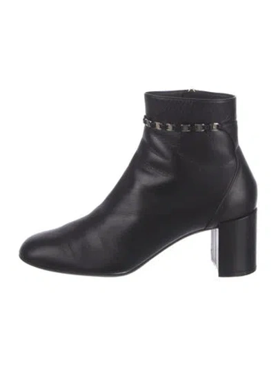 Pre-owned Ferragamo Leather Boots In Black