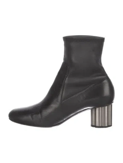 Pre-owned Ferragamo Leather Boots In Black