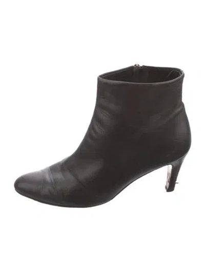 Pre-owned Ferragamo Leather Boots In Black