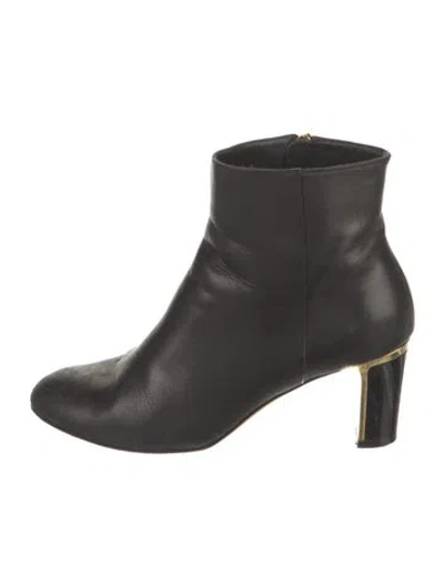 Pre-owned Ferragamo Leather Boots In Black