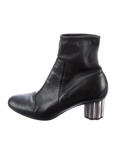 Pre-owned Ferragamo Leather Boots In Black