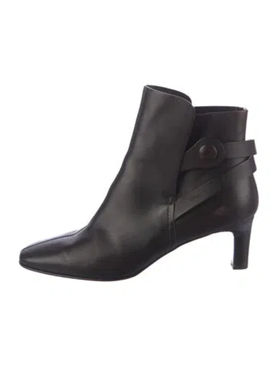 Pre-owned Ferragamo Leather Boots In Black