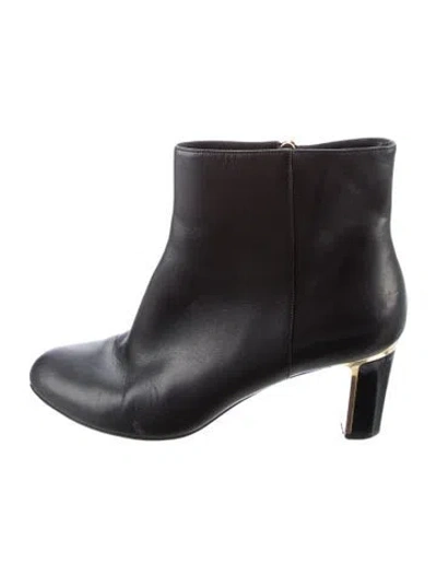 Pre-owned Ferragamo Leather Boots In Black