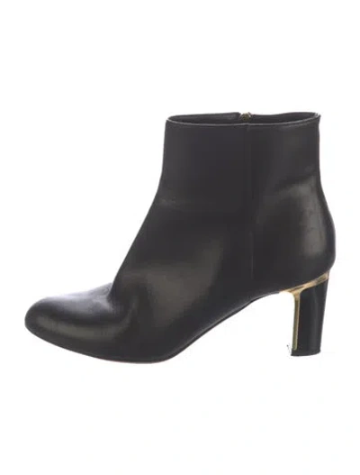 Pre-owned Ferragamo Leather Boots In Black