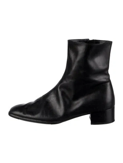 Pre-owned Ferragamo Leather Boots In Black