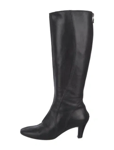Pre-owned Ferragamo Leather Boots In Black