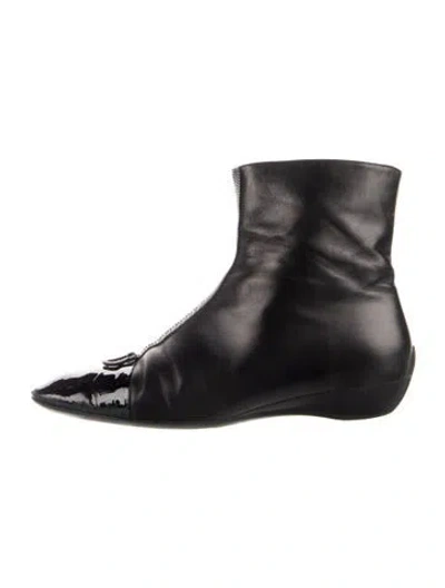 Pre-owned Ferragamo Leather Boots In Black