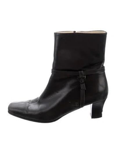 Pre-owned Ferragamo Leather Boots In Black