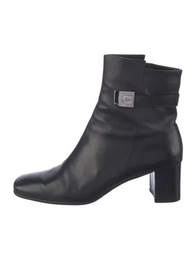 Pre-owned Ferragamo Leather Boots In Black