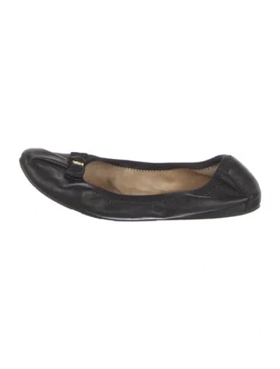 Pre-owned Ferragamo Leather Bow Accents Ballet Flats In Black