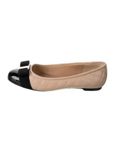 Pre-owned Ferragamo Leather Bow Accents Ballet Flats In Neutrals