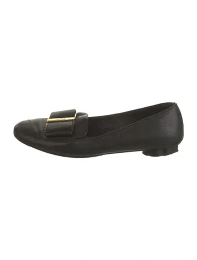 Pre-owned Ferragamo Leather Bow Accents Loafers In Black