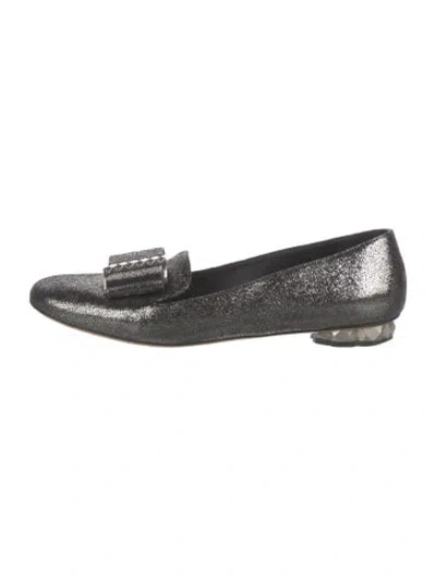 Pre-owned Ferragamo Leather Bow Accents Loafers In Silver