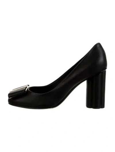 Pre-owned Ferragamo Leather Bow Accents Pumps In Black
