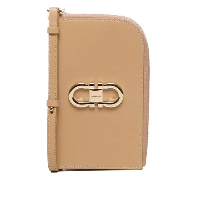 Ferragamo Leather Card Case In Beige