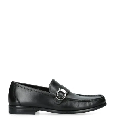 Ferragamo Leather Caspian Loafers In Black
