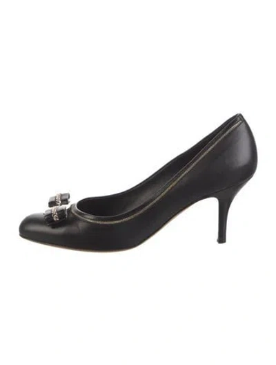 Pre-owned Ferragamo Leather Chain-link Accents Pumps In Black