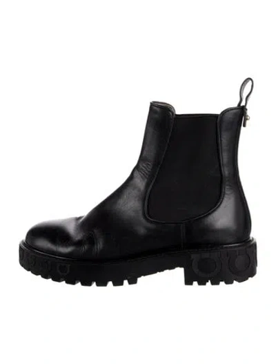 Pre-owned Ferragamo Leather Chelsea Boots In Black