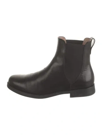 Pre-owned Ferragamo Leather Chelsea Boots In Black