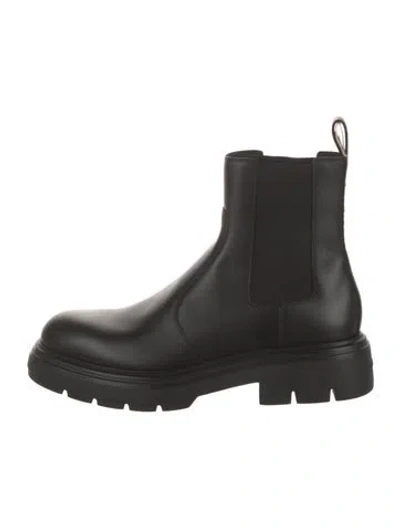 Pre-owned Ferragamo Leather Chelsea Boots In Black