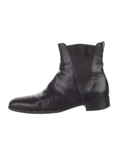 Pre-owned Ferragamo Leather Chelsea Boots In Black
