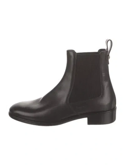 Pre-owned Ferragamo Leather Chelsea Boots In Black
