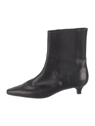 Pre-owned Ferragamo Leather Chelsea Boots In Black