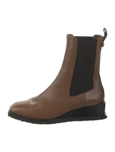 Pre-owned Ferragamo Leather Chelsea Boots In Brown