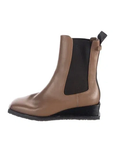 Pre-owned Ferragamo Leather Chelsea Boots In Brown